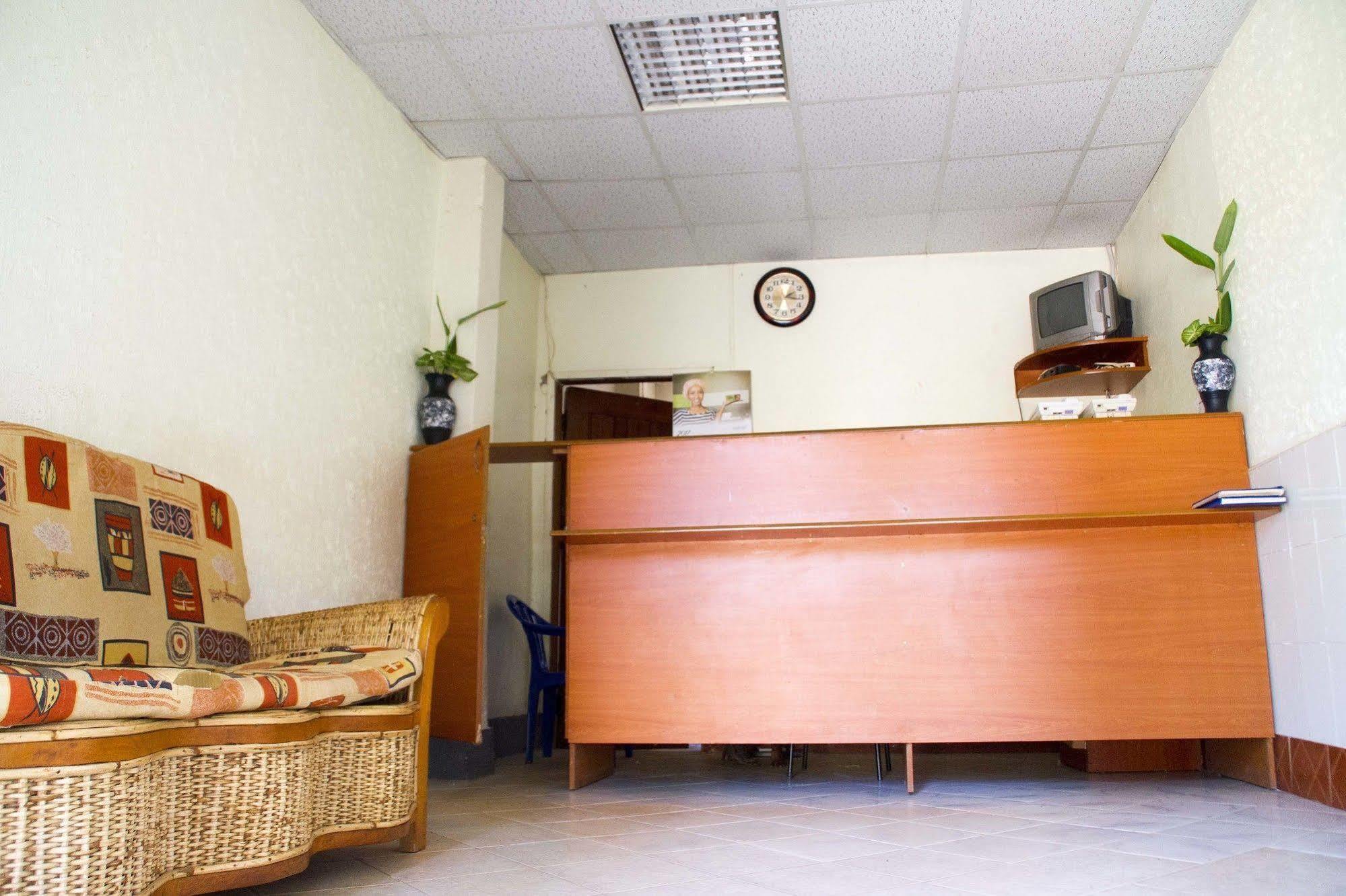 Keba Inn Lyamutundwe Esterno foto
